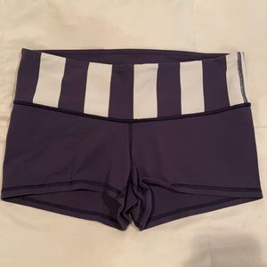 Lululemon size 8 boogie shorts - great condition